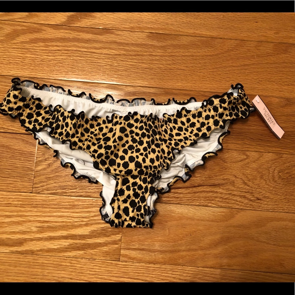 BRAND NEW BIKINI BOTTOM!